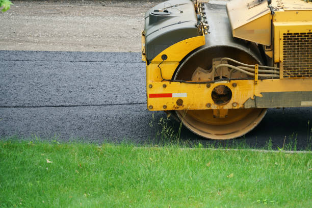 Best Custom Driveway Pavers  in Leominster, MA